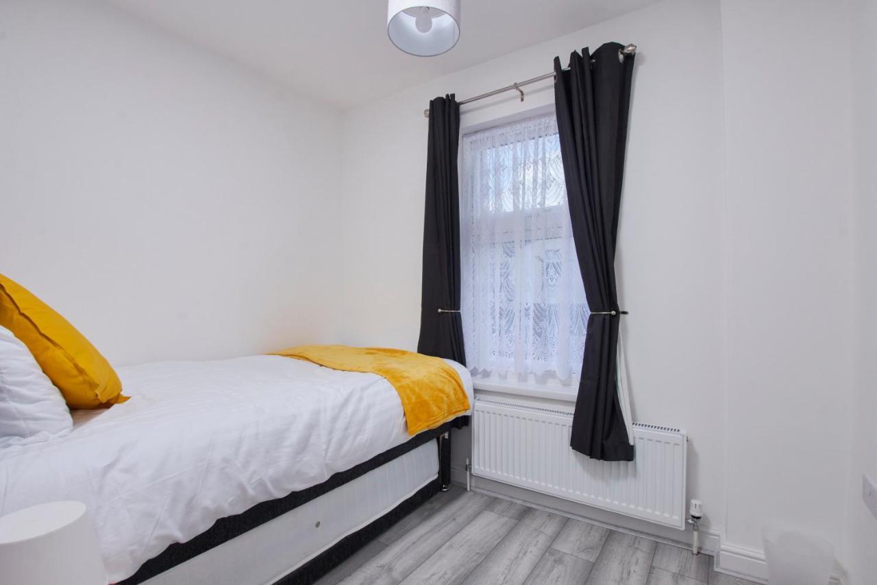 Stylish Blackpool Gem - Great Location! ภายนอก รูปภาพ