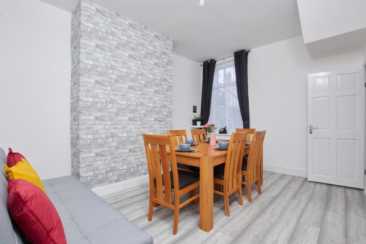 Stylish Blackpool Gem - Great Location! ภายนอก รูปภาพ